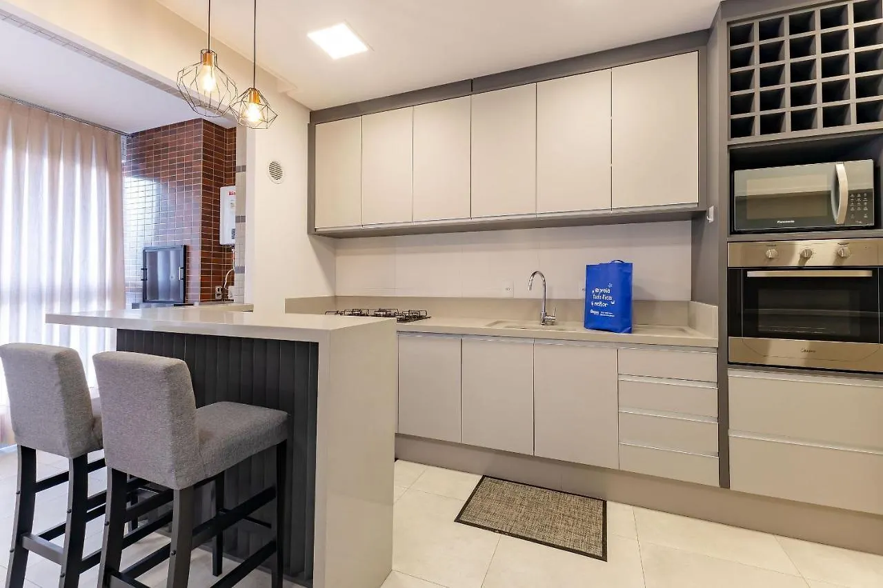 Porto Madero - Apartamento Em Condominio Com Piscina E Academia Bombinhas Brasil
