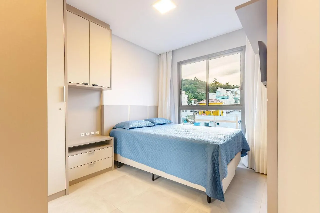 Porto Madero - Apartamento Em Condominio Com Piscina E Academia Bombinhas